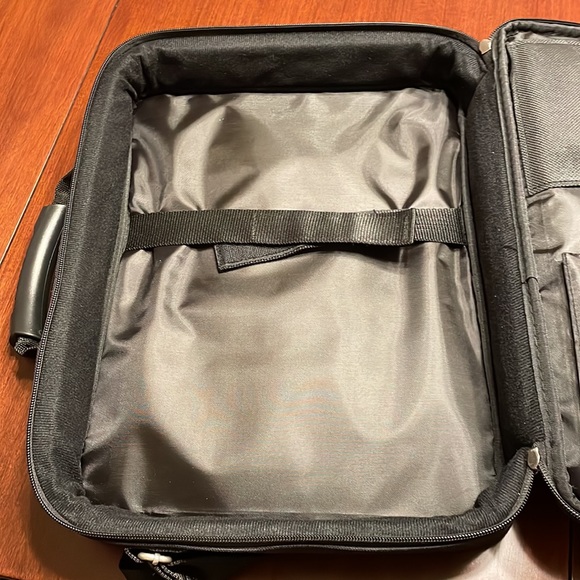 Computer or laptop bag with shoulder strap - Picture 5 of 5